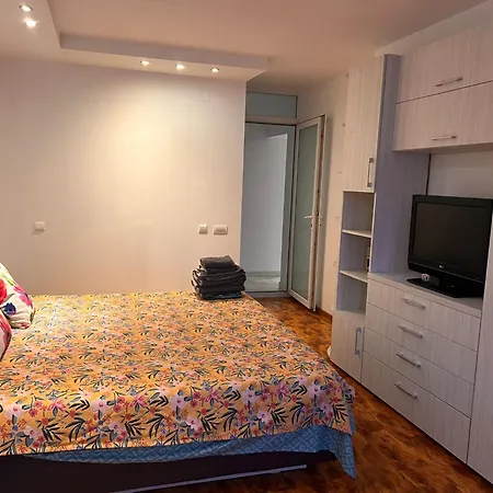 3 Briana Apartman Mangalia