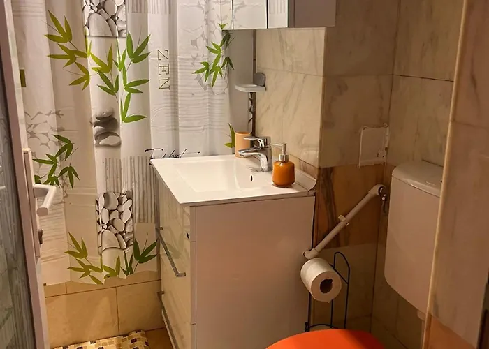 3 Briana Lägenhet *